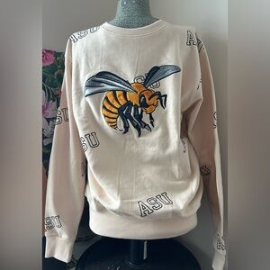 NWOT ALABAMA STATE CREW NECK, CHENILLE GRAPHIC, SWEATSHIRT. 
ABSOLUTELY NEW.